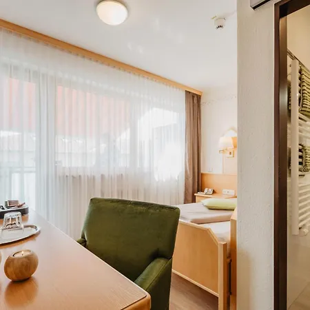 Maximilian Hotel 3*