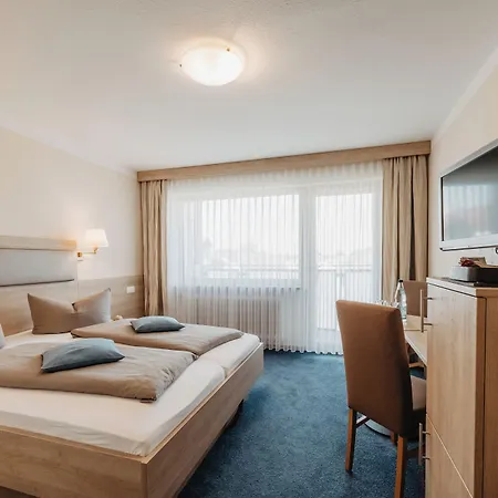 Szálloda Maximilian 3*